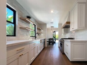 6807 E Belice St in Long Beach, CA - Building Photo - Building Photo