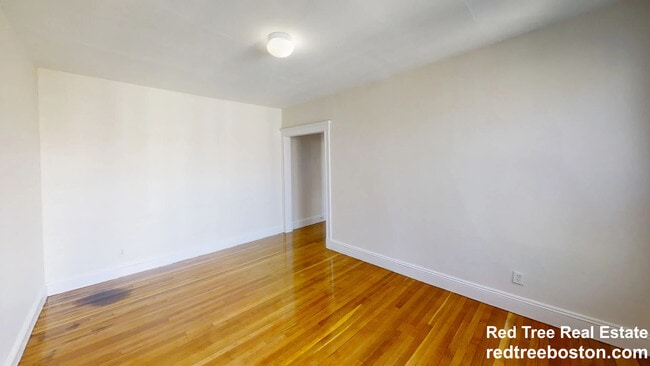 1638 Commonwealth Ave, Unit 25
