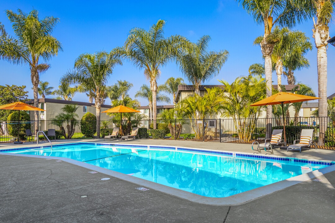 Seawind Apartments in Chula Vista, CA - Foto de edificio