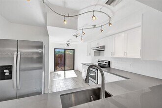 4163 SW 85th Ave in Davie, FL - Building Photo - Building Photo