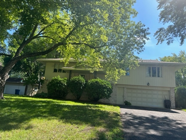 property at 5317 Malibu Dr