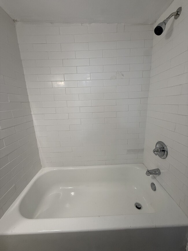 1028 Bridge St in Columbia, TN - Building Photo - Building Photo