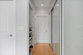 152 Old Colony Ave, Unit 9 in Boston, MA - Building Photo - Building Photo