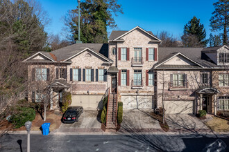 3046 Stone Gate Dr NE in Atlanta, GA - Building Photo - Building Photo