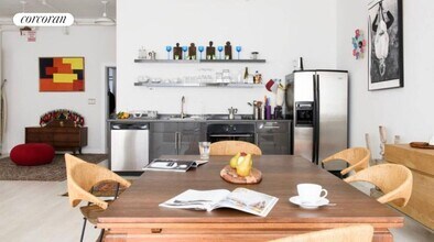 460 W Broadway in New York, NY - Foto de edificio - Building Photo