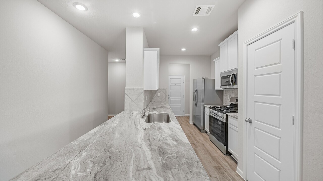 13317 Lost Boulder Dr in Houston, TX - Foto de edificio