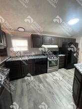 6043 4th St in Romulus, MI - Building Photo - Building Photo