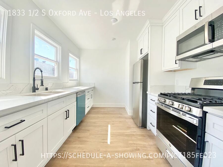 1833 1/2 S Oxford Ave in Los Angeles, CA - Foto de edificio