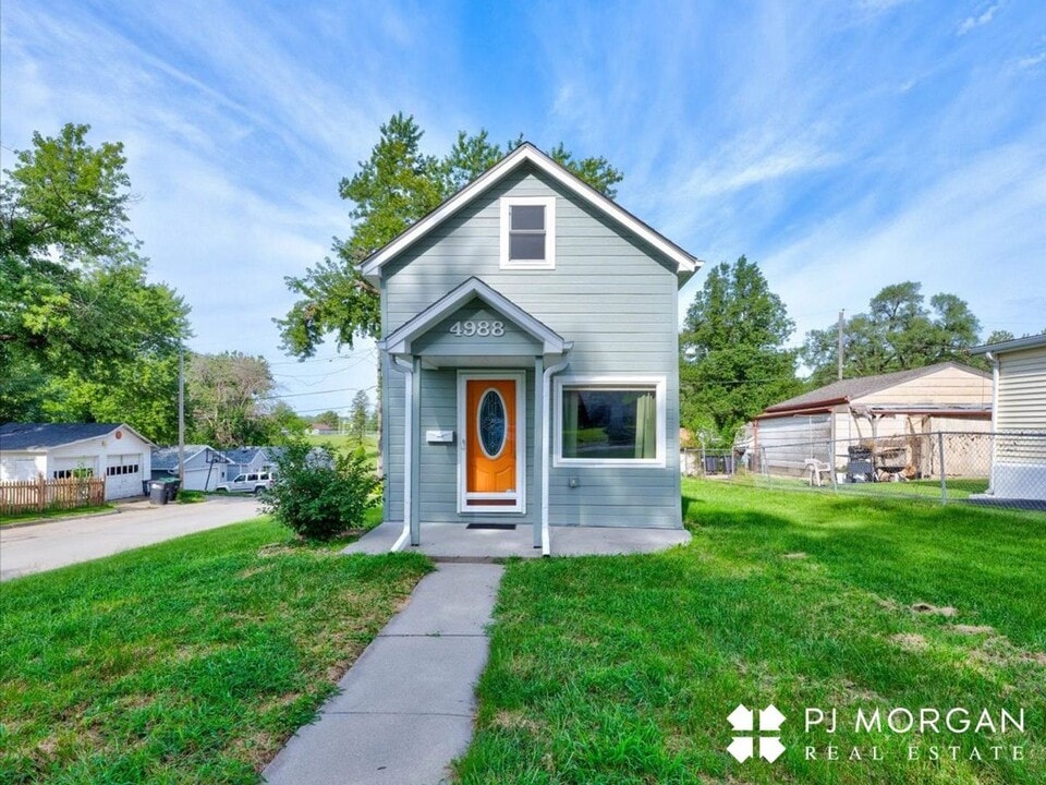 4988 S 41st Ave in Omaha, NE - Building Photo