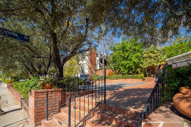Sunset Colony in Los Angeles, CA - Foto de edificio - Building Photo