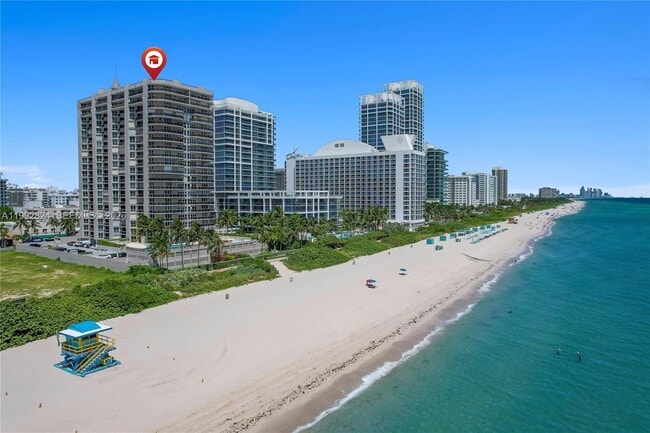 6767 Collins Ave in Miami, FL - Building Photo - Building Photo