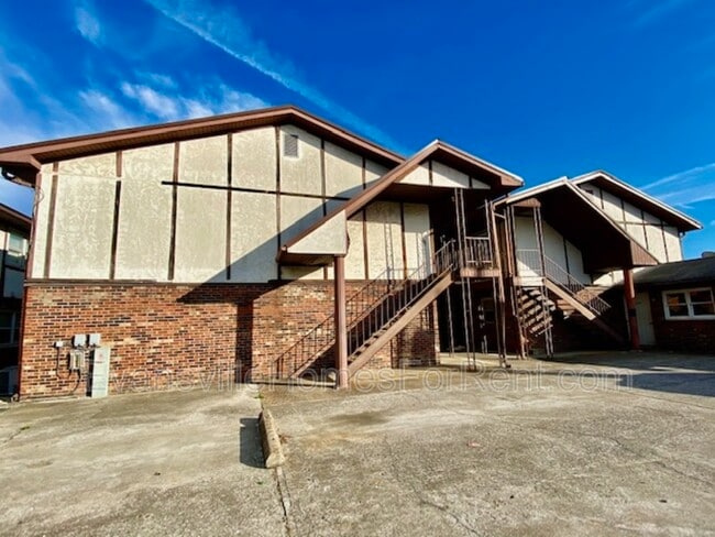 1012 Mary St in Evansville, IN - Building Photo - Building Photo