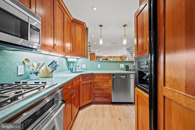 750 9th St SE in Washington, DC - Building Photo - Building Photo