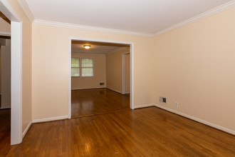 708 S Maple St in Columbia, SC - Building Photo - Interior Photo