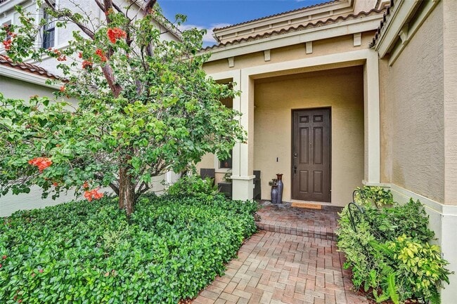 760 NE 193rd Terrace in Miami, FL - Building Photo - Building Photo