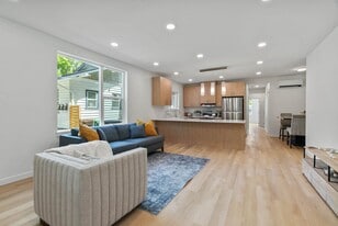 Manito 6 in Spokane, WA - Building Photo