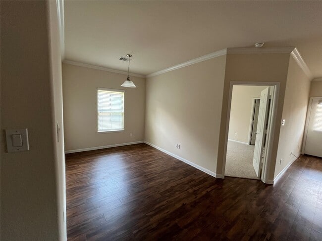 property at 1110 N Colbert St