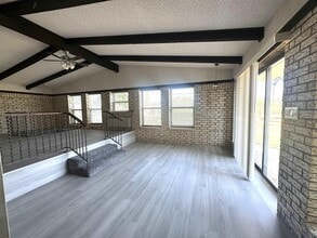 4512 Misty Valley W in Wichita Falls, TX - Building Photo - Building Photo