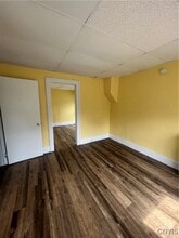 255 W 5th St in Oswego, NY - Building Photo - Building Photo
