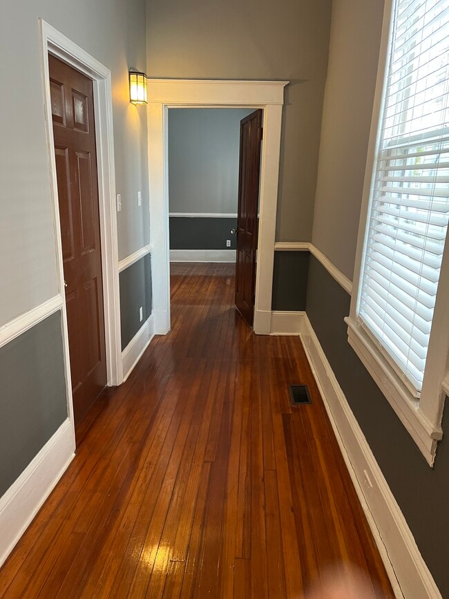 291 W Main St, Unit 291