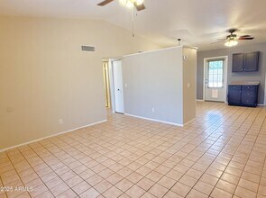 716 W Nopal Pl in Chandler, AZ - Foto de edificio - Building Photo