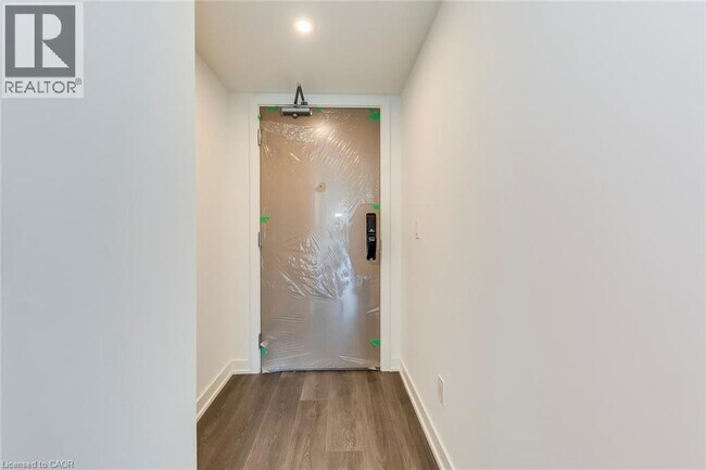 370 Martha St in Burlington, ON - Building Photo - Building Photo