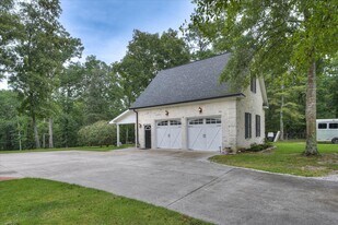 651 Oak Meadow Ln in Aiken, SC - Building Photo