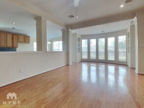 3009 Fallbrook Ct in Pearland, TX - Foto de edificio - Building Photo