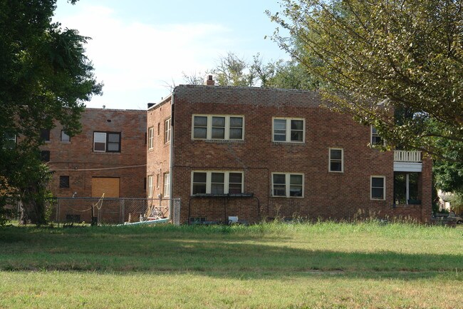 630 N Topeka St in Wichita, KS - Foto de edificio - Building Photo