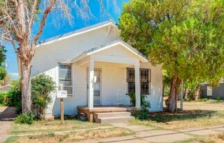 1918 18th St in Lubbock, TX - Building Photo