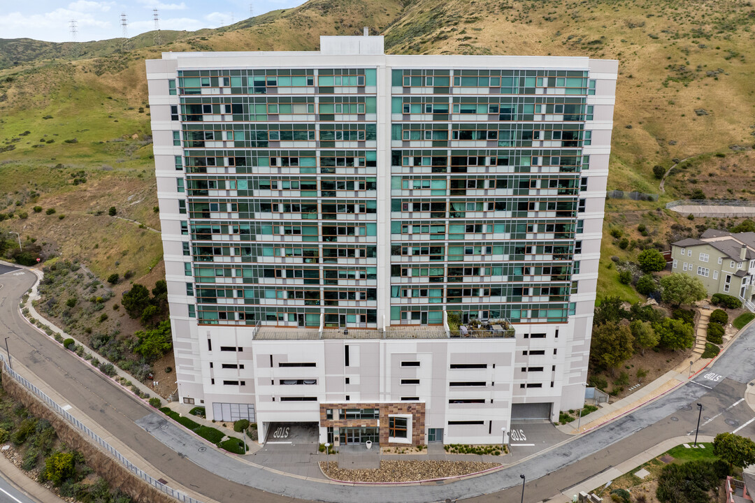 The Peninsula Mandalay in South San Francisco, CA - Building Photo