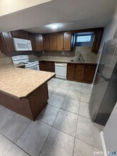 42 Cottage St in Bridgeport, CT - Building Photo - Building Photo