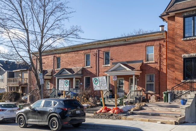 127-135 Elm St