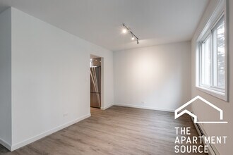 7621 N Sheridan Rd in Chicago, IL - Building Photo - Building Photo