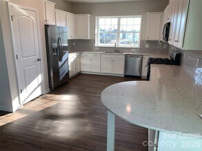 17212 Snug Harbor Rd in Charlotte, NC - Building Photo - Building Photo