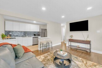 2405 W 39th Ave in Denver, CO - Building Photo - Building Photo