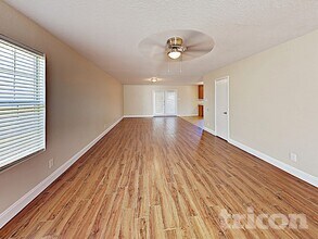 4611 Stallion Cove in San Antonio, TX - Foto de edificio - Building Photo