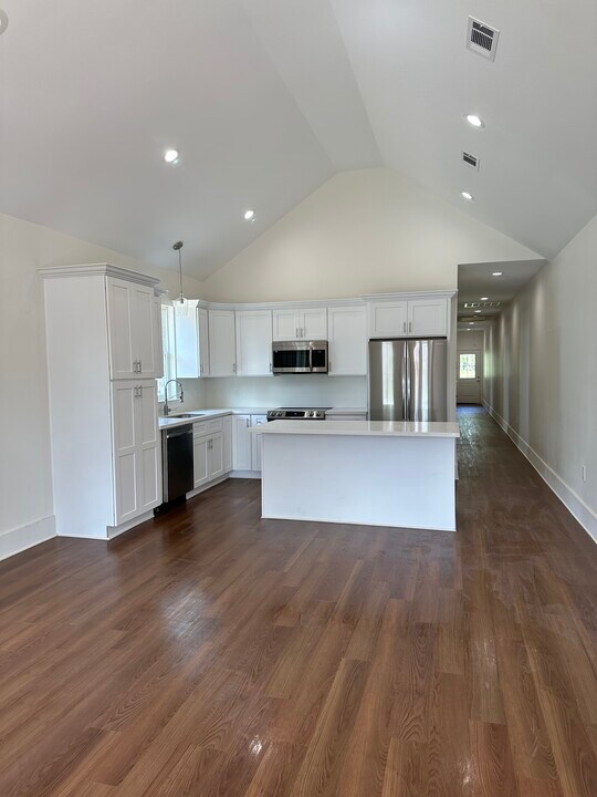 462 S 1st St in Ponchatoula, LA - Building Photo