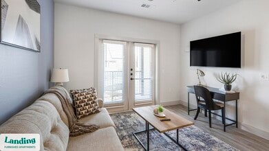 3351 Walton Dr in Corinth, TX - Foto de edificio - Building Photo