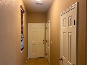 6471 Little Harbor Ct in Las Vegas, NV - Building Photo - Building Photo