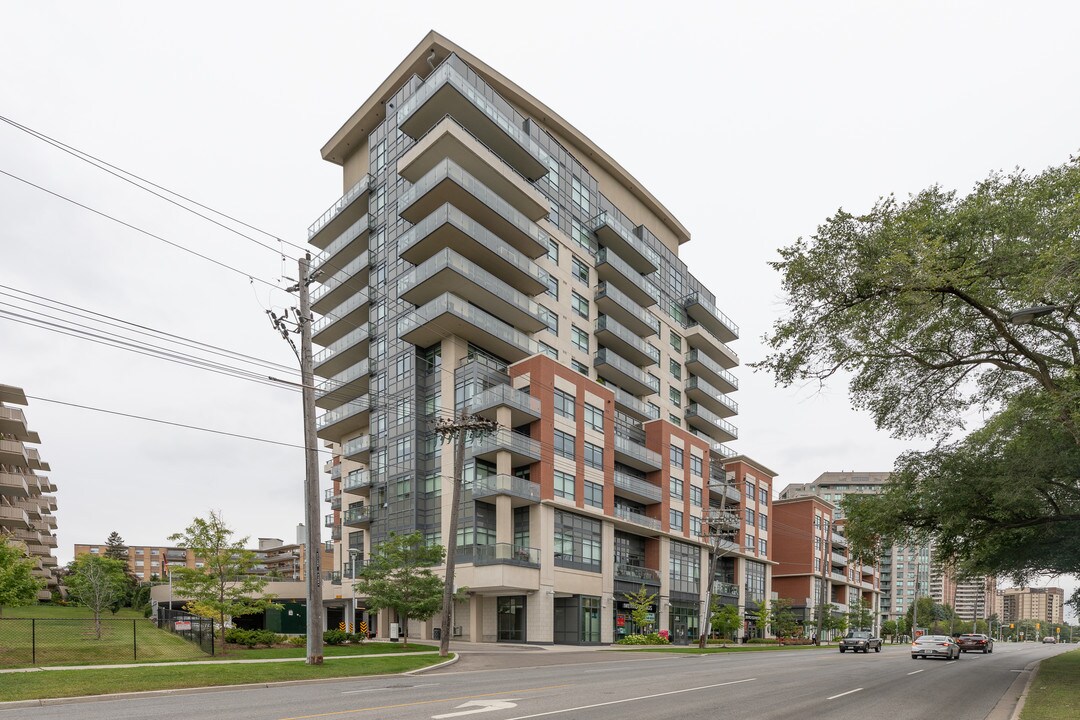 25 Fontenay Ct in Toronto, ON - Building Photo