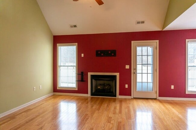 40 Wayward Path in Candler, NC - Building Photo - Building Photo