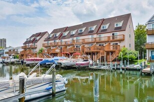 122 Newport Bay Dr in Ocean City, MD - Building Photo