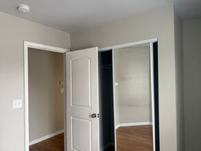 206 S Springfield St in Virden, IL - Foto de edificio - Building Photo