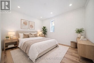 343 Greenwood Ave in Toronto, ON - Building Photo - Building Photo