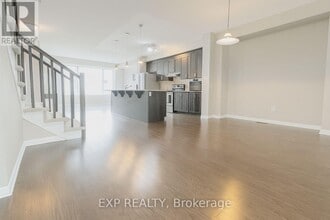 335 Nonius St in Ottawa, ON - Building Photo - Building Photo