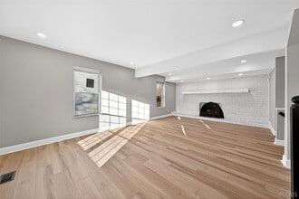 264 Braeshire Dr in Ballwin, MO - Building Photo - Building Photo