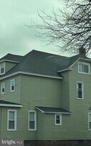 242 Grant St in Salem, NJ - Building Photo