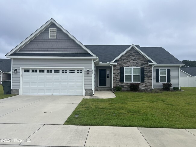 620 Moonstone Ct in Winterville, NC - Building Photo - Building Photo