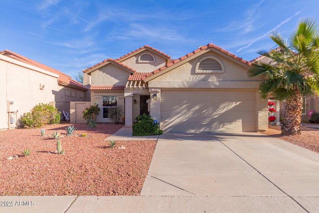 14447 S Cholla Canyon Dr in Phoenix, AZ - Building Photo